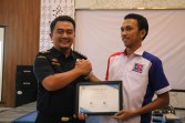 Bea Cukai Dumai Beri Penghargaan Kepada Organisasi PWMOI Kota Dumai