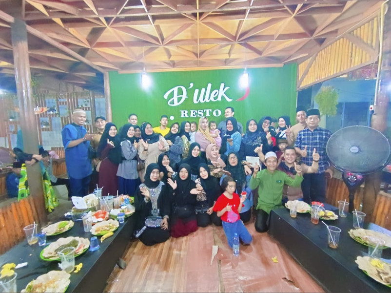 Untuk Terus Menjalin Silahturahmi,Alumni Semeker 2001 Mengadakan Acara Buka Puasa Bersama di Bulan Suci Ramadhan.