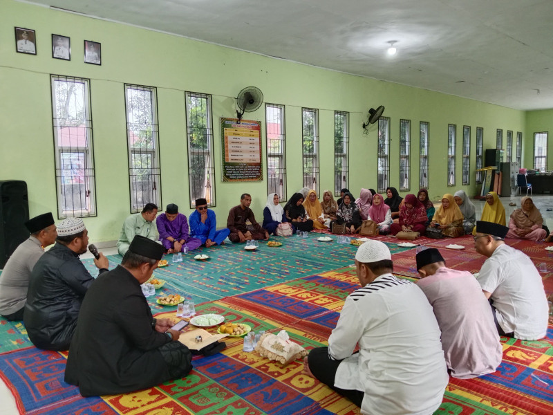 Polsek Medang Kampai Kembali Melaksanakan Kegiatan Rutin Yang Mengusung Tema ‘Jumat Curhat’