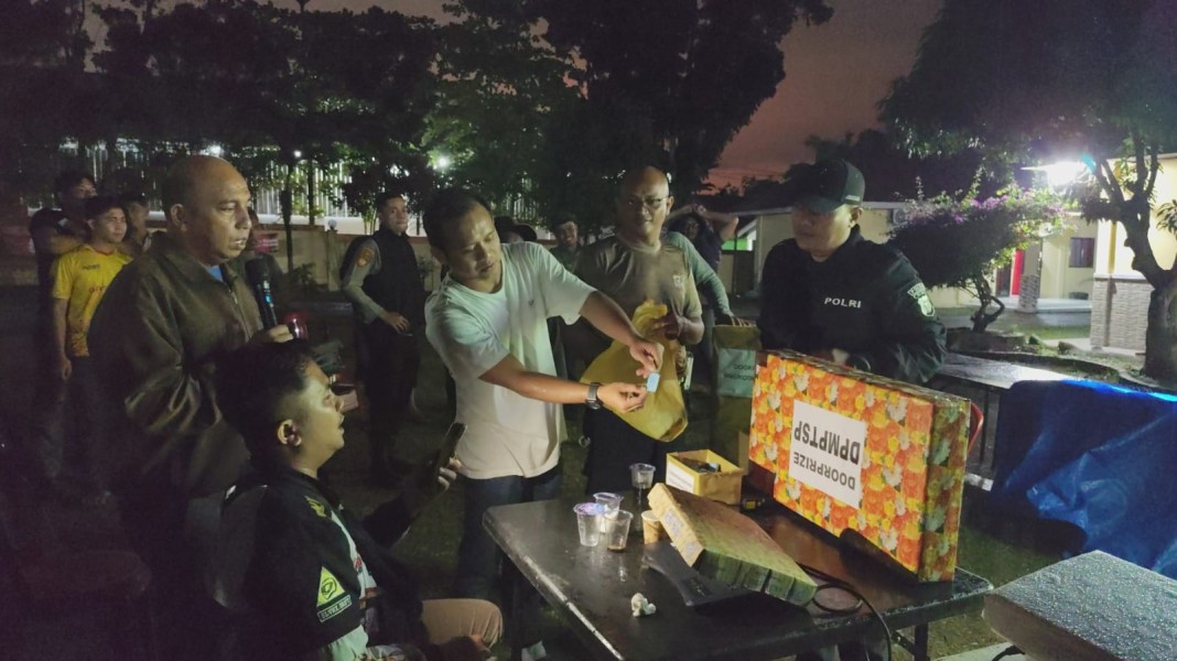 Polsek Dumai Timur Polres Dumai Gelar Nobar Piala Dunia 2026, Pererat Silaturahmi Bersama Masyarakat