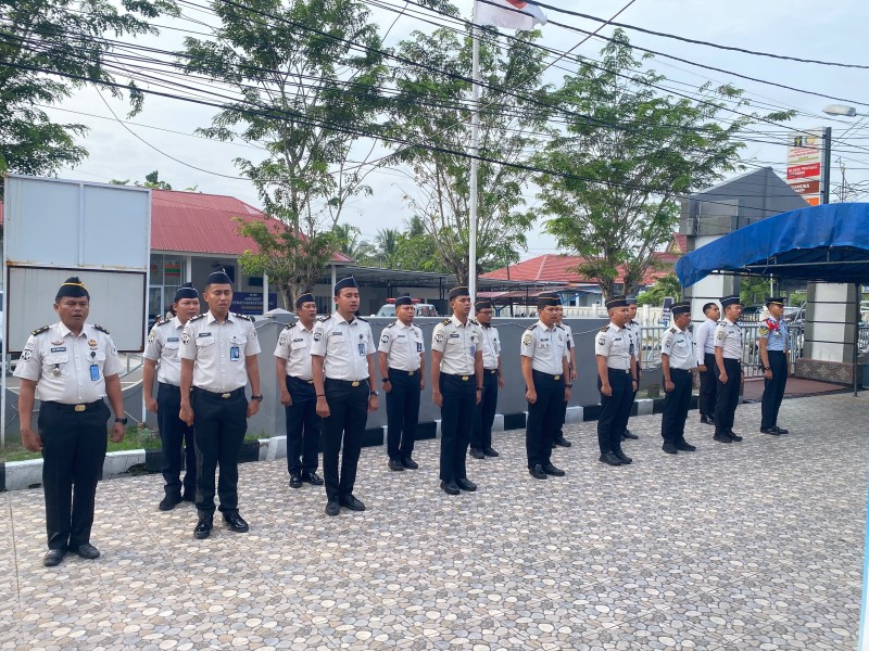 Kalapas Kelas IIa bengkalis sampaikan amanat apel pagi: laksanakan program akselerasi dan berantas halinar
