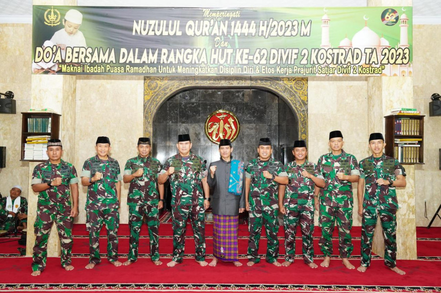Divif 2 Kostrad Gelar Doa Bersama Dalam Rangka Memperingati HUT Ke-62 Divif 2 Kostrad dan Nuzulul Qur’an 1444 H/ 2023 M