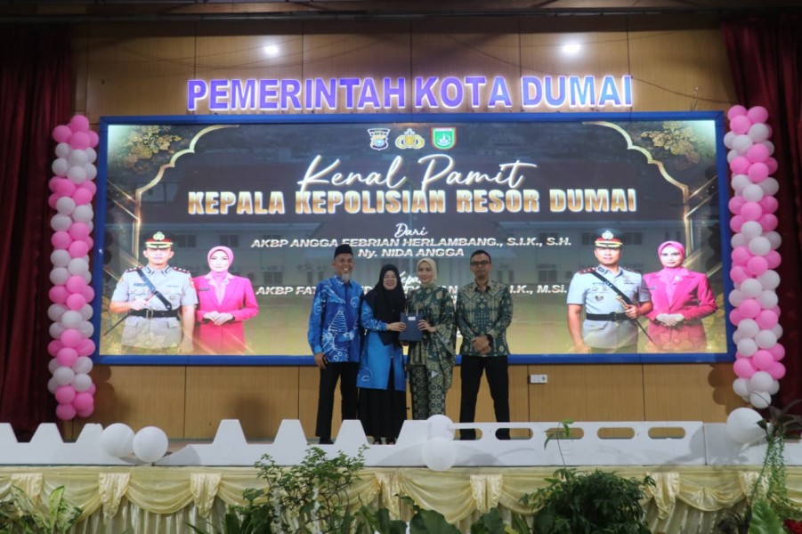 Kenal  Pamit Kapolres Dumai Dari  AKBP Angga Febrian Herlambang , S.I.K., S.H. Kepada AKBP Fatikh Dedy Setyawan, S.H., S.I.K., M.Si.