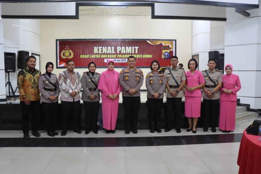 Kapolres Dumai AKBP Dhovan Oktavianton, S.H, S.I.K, M.Si Pimpin Pelaksanaan Upacara Serah Terima Jabatan