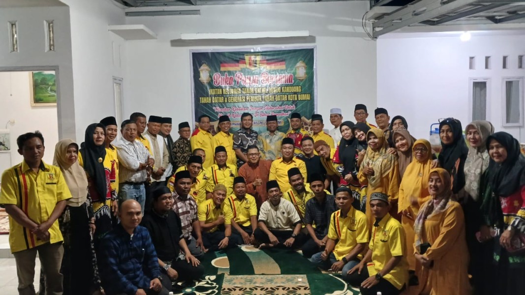 Ikatan Keluarga Tanah Datar (IKTD) Dumai Santuni Kaum Dhuafa dan Anak Yatim