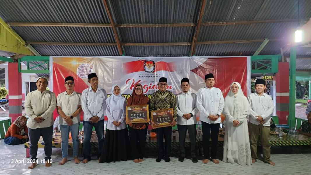 KPU KAMPAR Gelar Buka Bersama Dengan Insan Pers